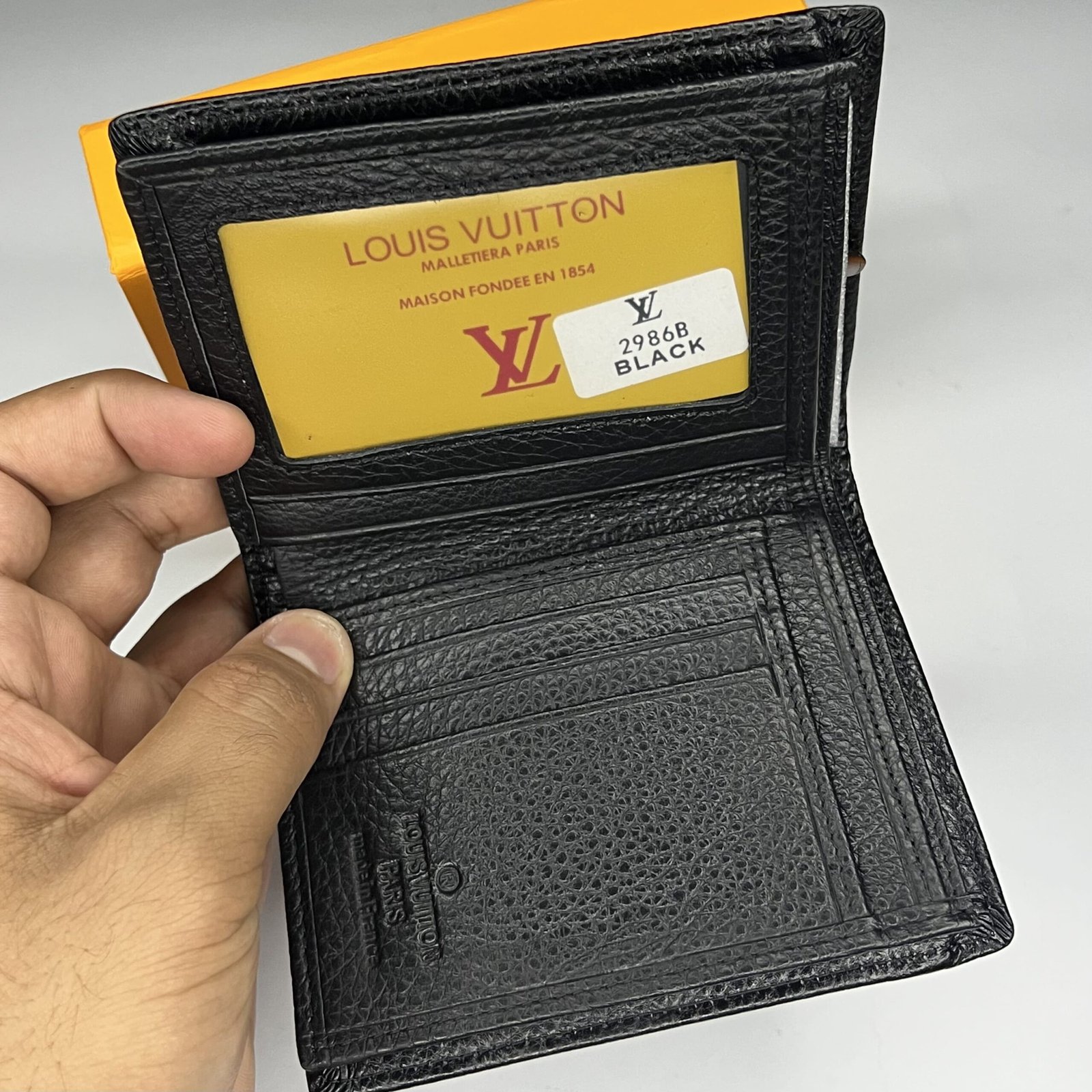 lv short wallet (10) lv short wallet (10)