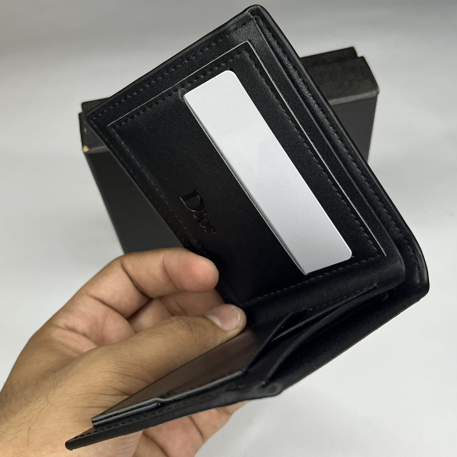 leather slim wallet (104) leather slim wallet (104)