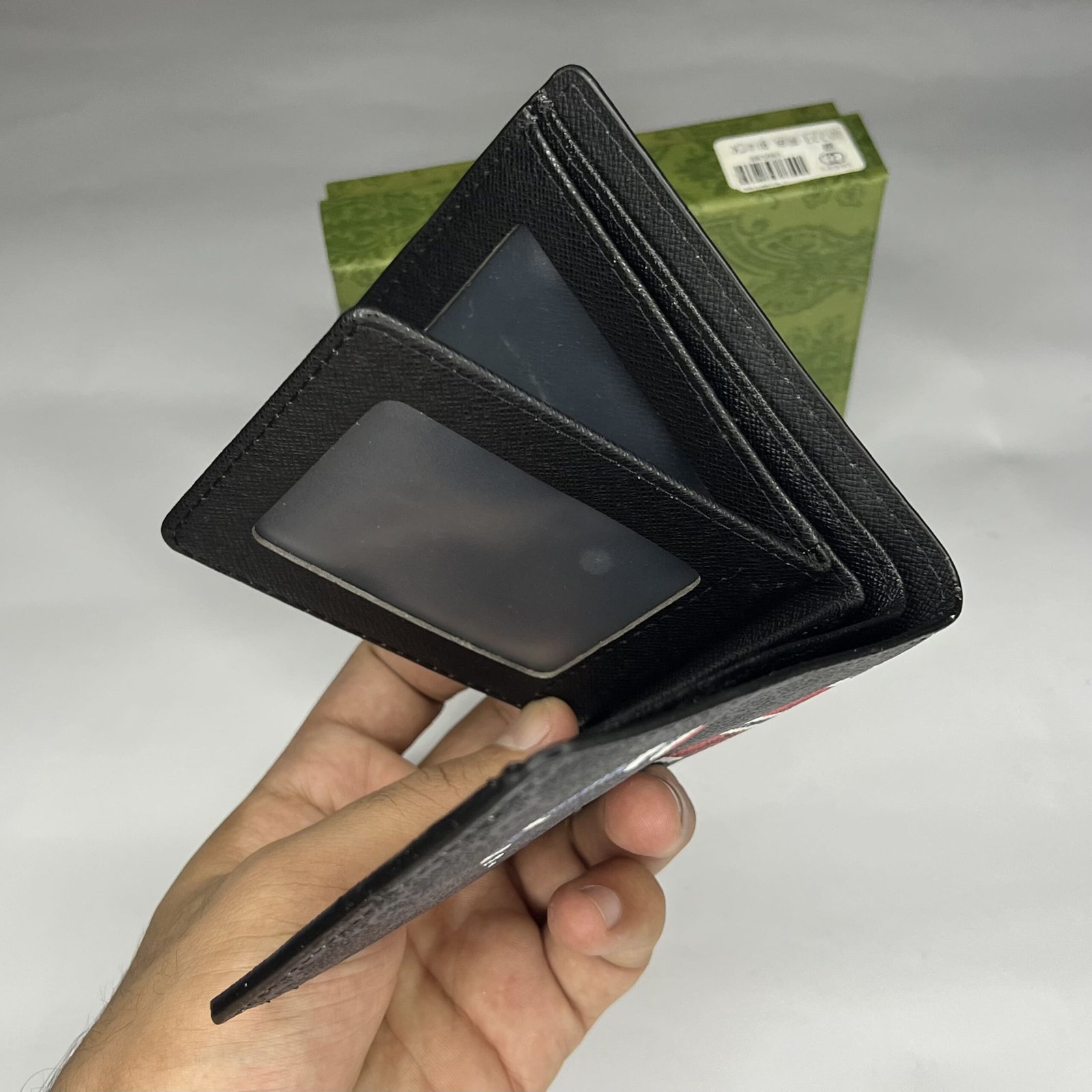 slim short wallet (33) slim short wallet (33)