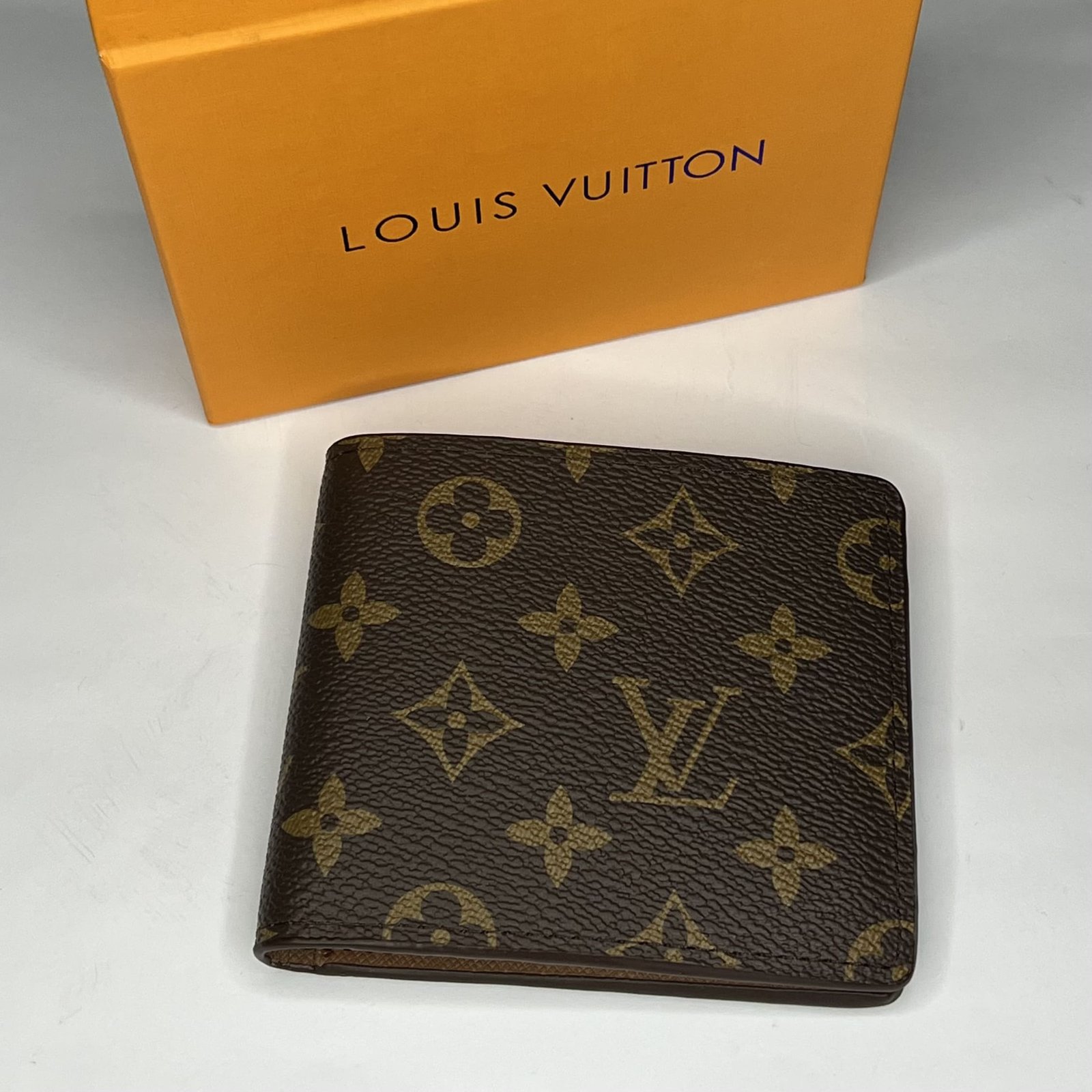 slim short wallet (8) slim short wallet (8)